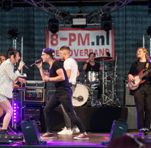 8-P.M partyband met de beste covers
